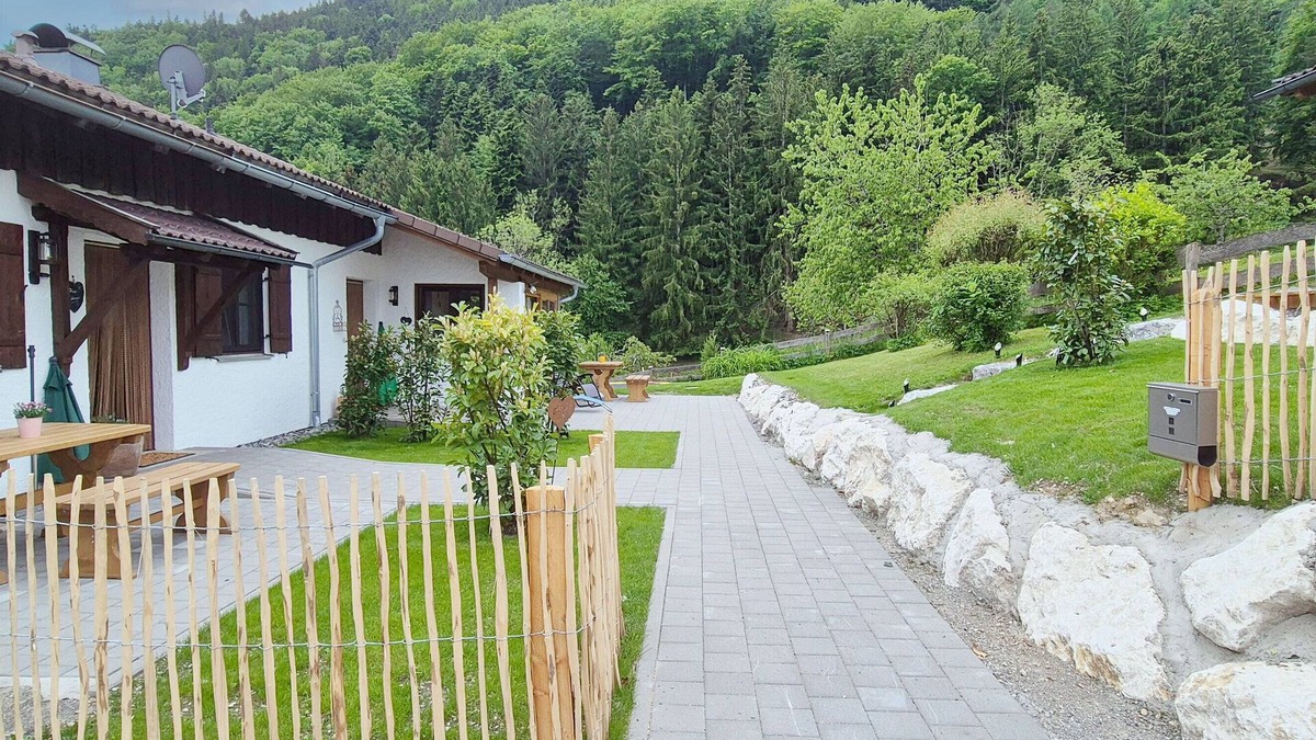 Bad Feilnbach Apartment | Vacation apartment Farrenpoint, 2 sep. Bedroom, ground floor with terrace, 60 sqm