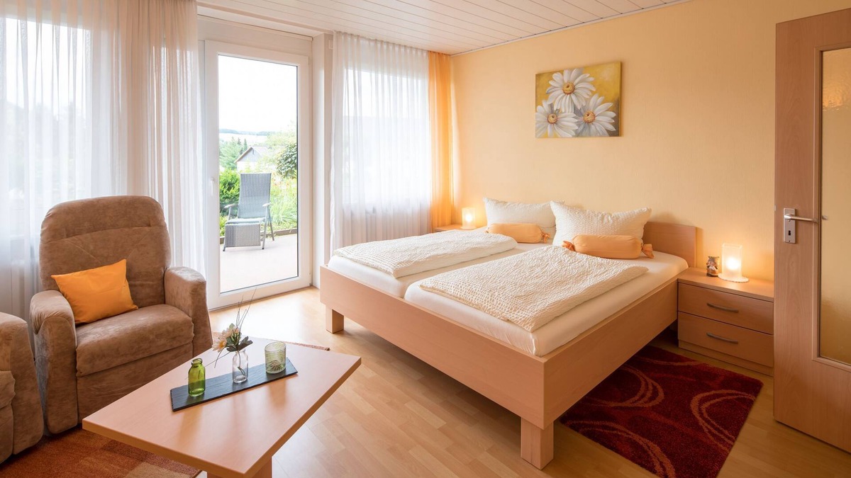 Reinhardshausen Apartment | Vacation apartment Margerite - Guesthouse Nöchel