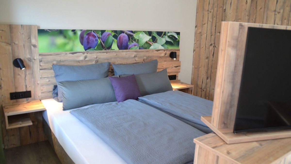 Ebermannstadt Apartment | Vacation apartments "Am Obstgärtla"-Zwetschge
