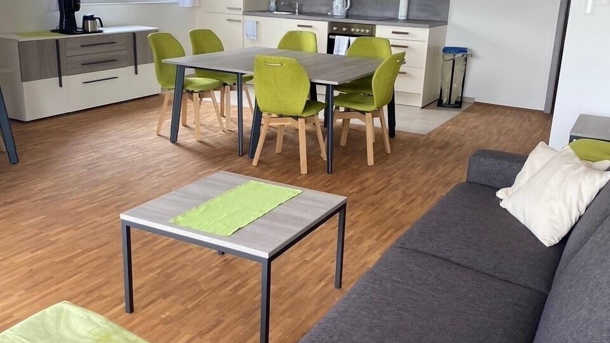 Oerlinghausen Apartment | Vacation apartment/apartment for 8 guests with 103m² in Oerlinghausen (158958)