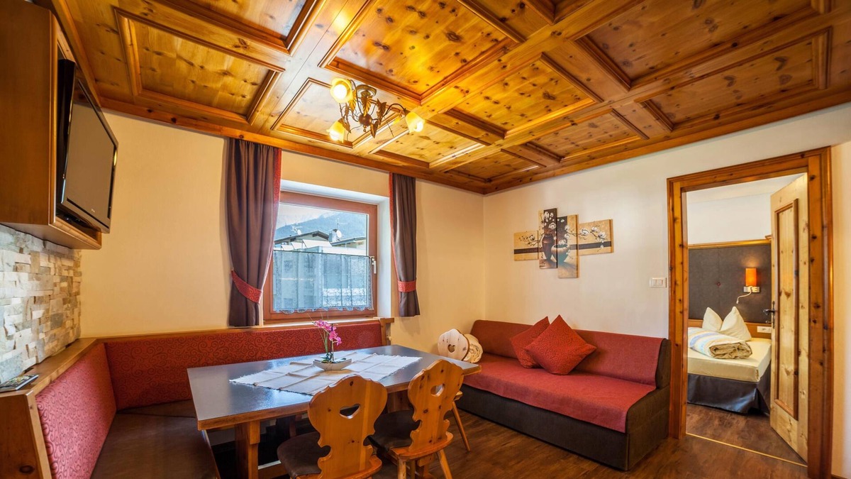Burgusio Apartment | Vacation Apartment "Sonnenhof Sonnwend" with Mountain View, Terrace & BBQ