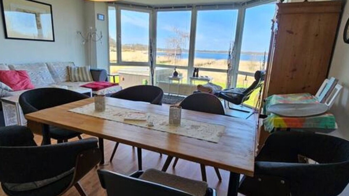 Stexwig Apartment | Vacation apartment 2 on the small harbor waterfront property