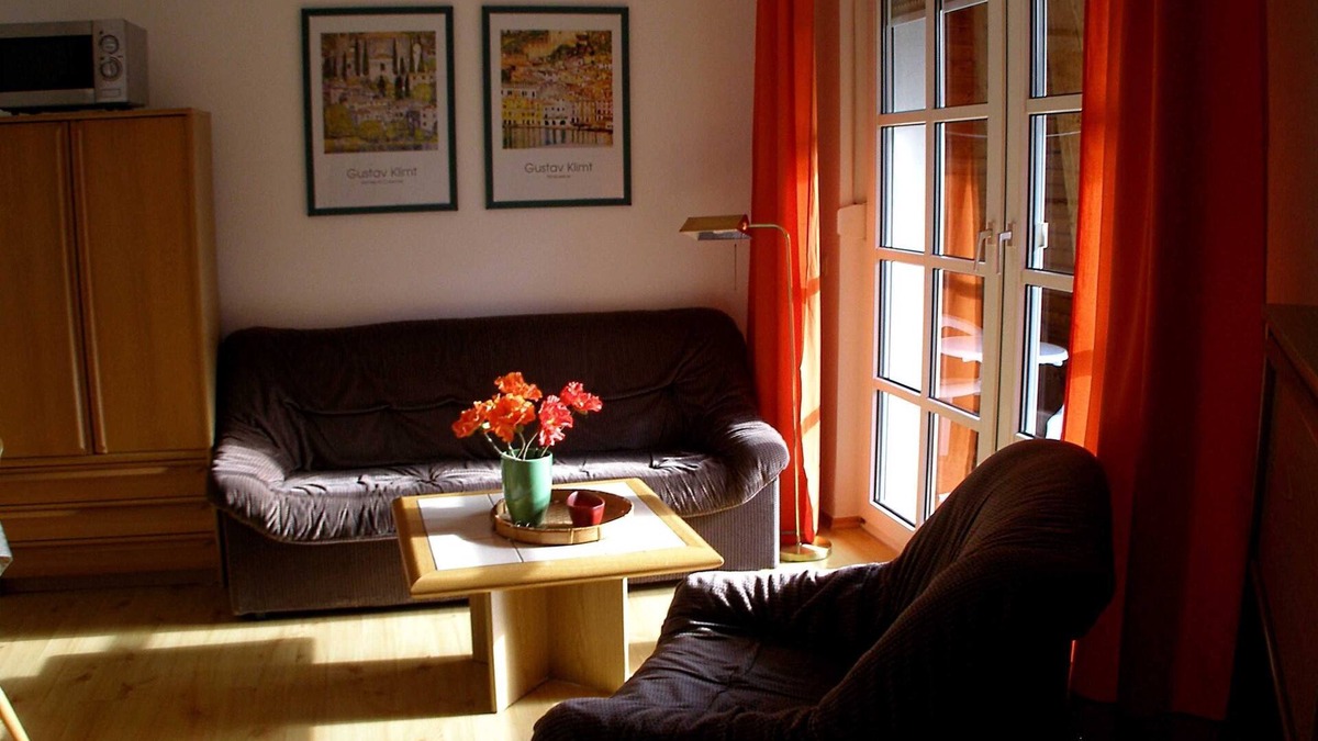 Bad Steben Apartment | Vacation apartment 6 - OG 2 garden side - Park-Villa in Bad Steben