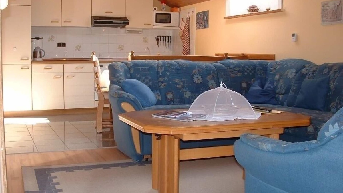 Laufen Apartment | Vacation apartment 90 sqm, 3 bedrooms up to 5 persons, eat-in kitchen
