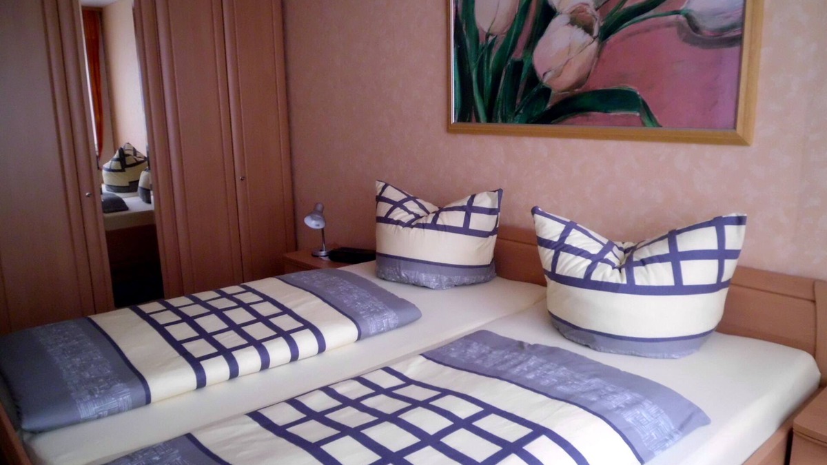Beverungen Apartment | Vacation apartment/apartment for 5 guests with 70m² in Beverungen (295236)