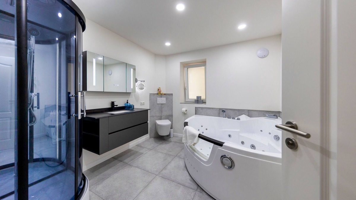 Monkebull Apartment | Vacation apartment/apartment for 6 guests with 80m² in Langenhorn (296517)