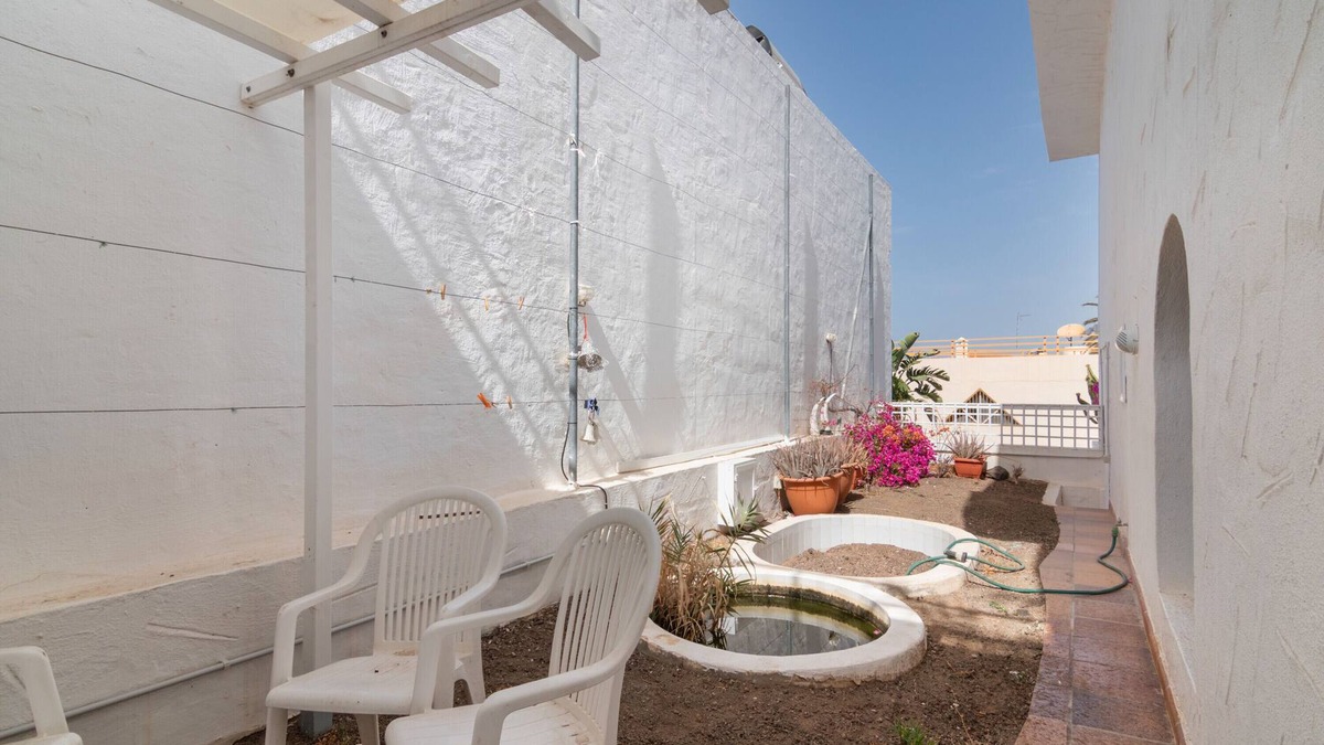 San Fernando Apartment | Vacation Apartment 'Apartamento Con Jardín' with Mountain View, Private Garden and Wi-Fi