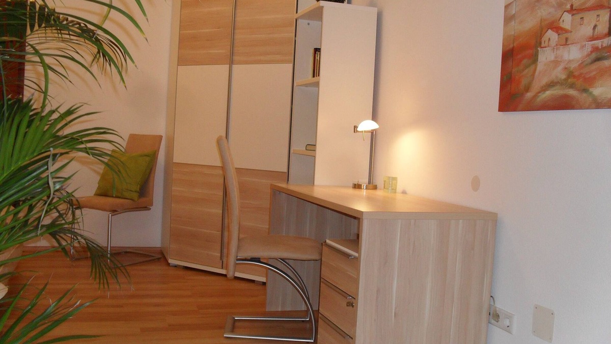 Binsenschlauch Apartment | Vacation apartment Ambiente in Karlsruhe's Nordweststadt near Städt. Clinic