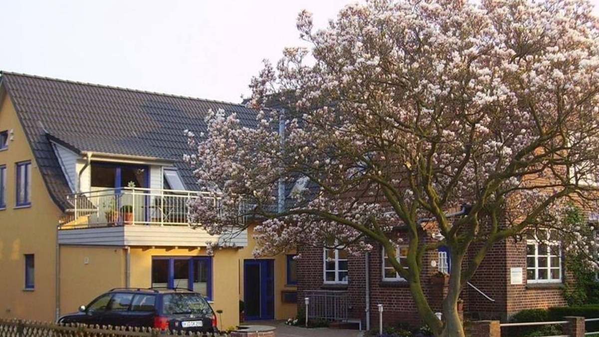 Pries Apartment | Vacation apartment Am Magnolienbaum - apartment/apartment, shower, WC, Whg. 1