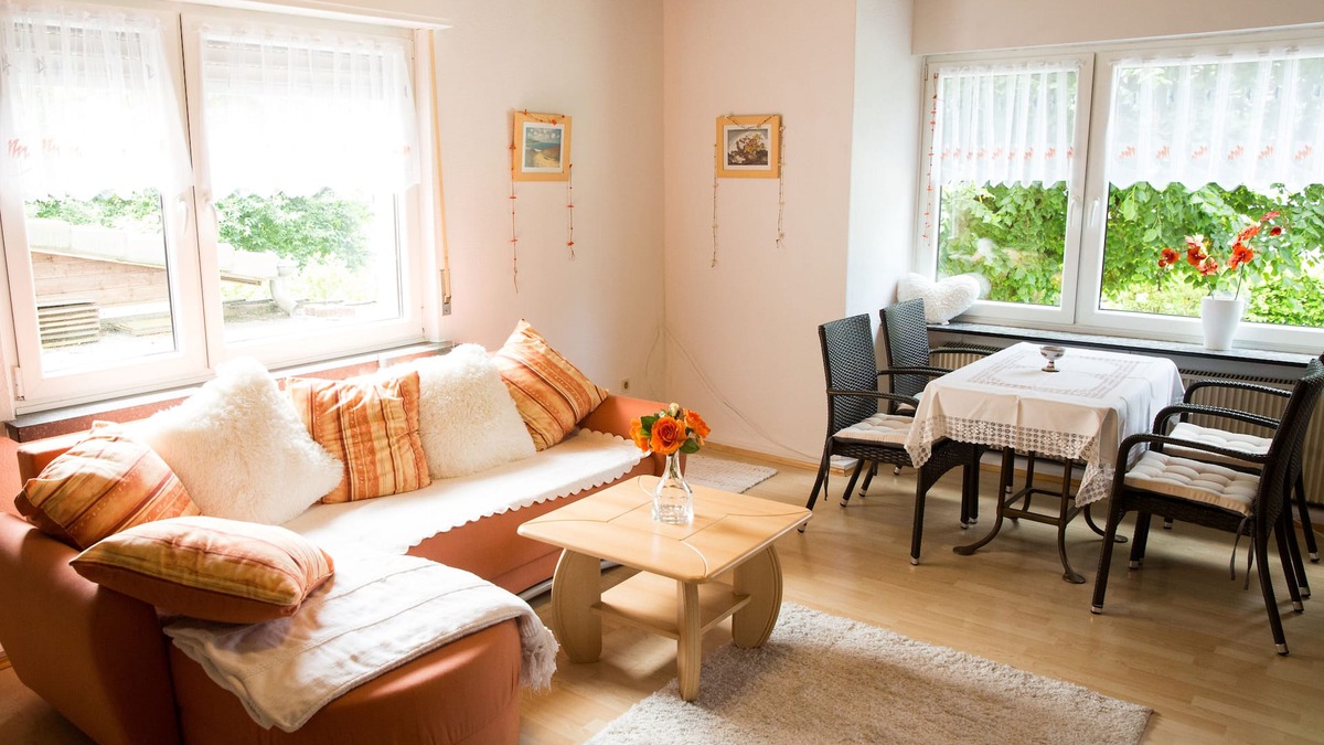 Windeck Apartment | Vacation Apartment "An der Burg"