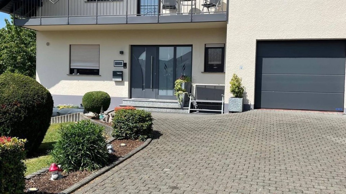 Morscheid-Riedenburg Apartment | Vacation apartment Anita Stürmer - 4-bed apartment Stürmer