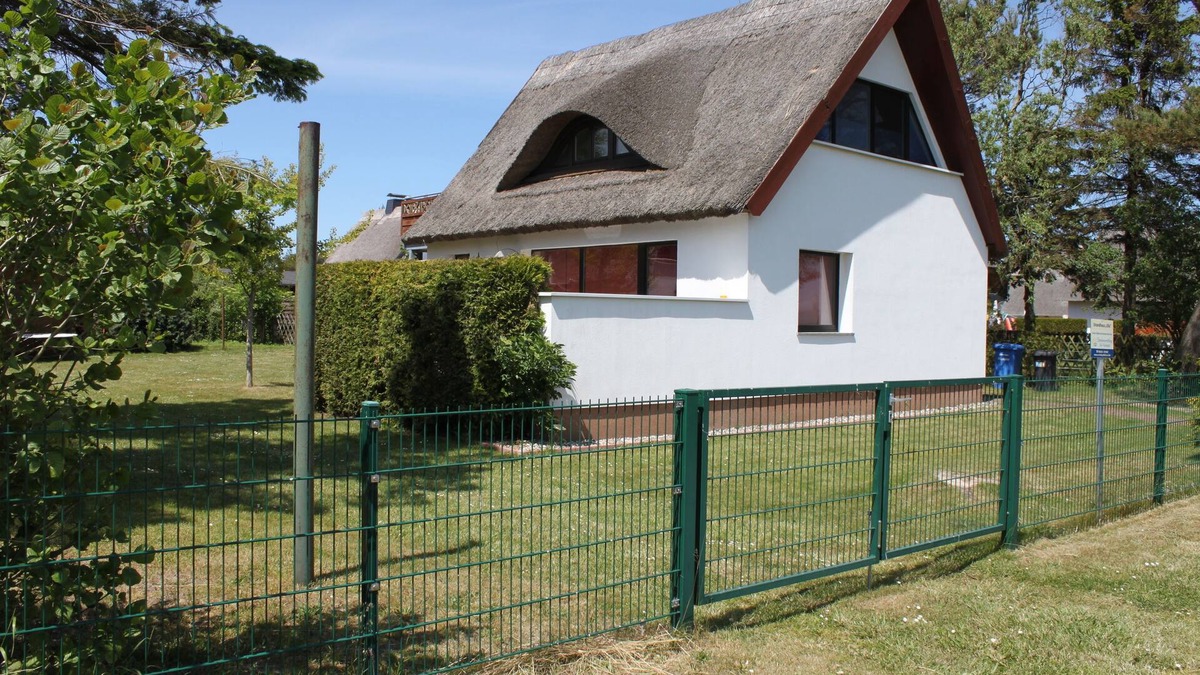 Dierhagen Ost Apartment | Vacation apartment/apartment for 2 guests with 50m² in Dierhagen (93643)