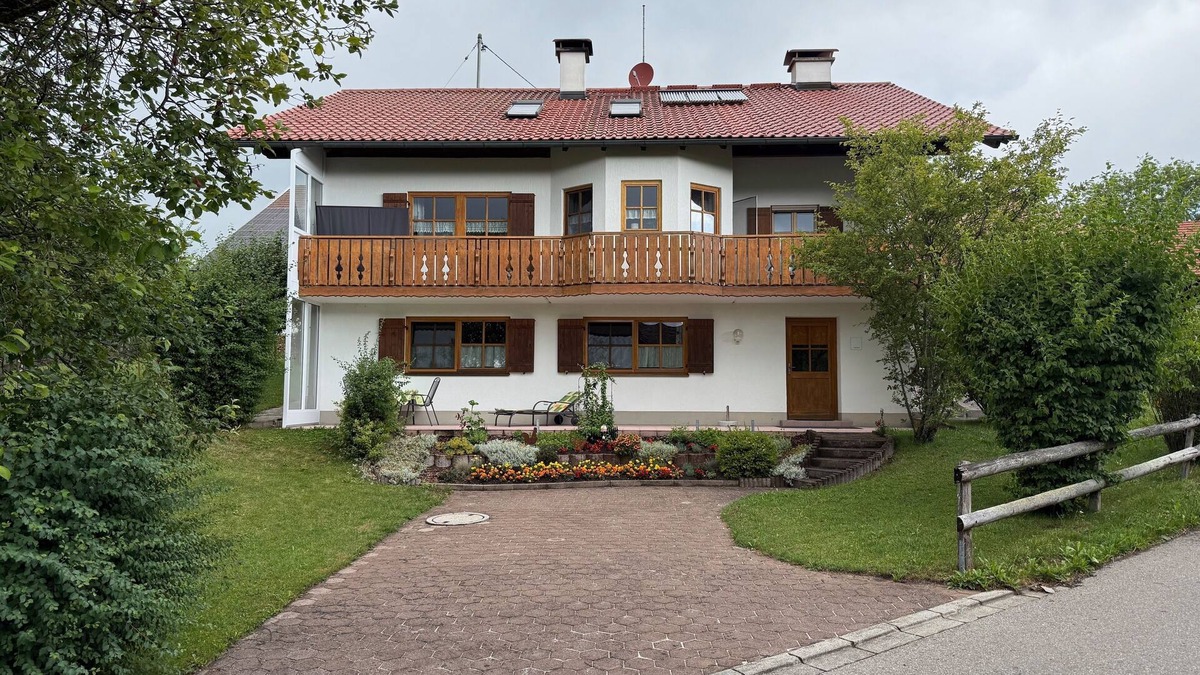 Ingenried Apartment | Vacation apartment/apartment for 4 guests with 75m² in Ingenried (296910)