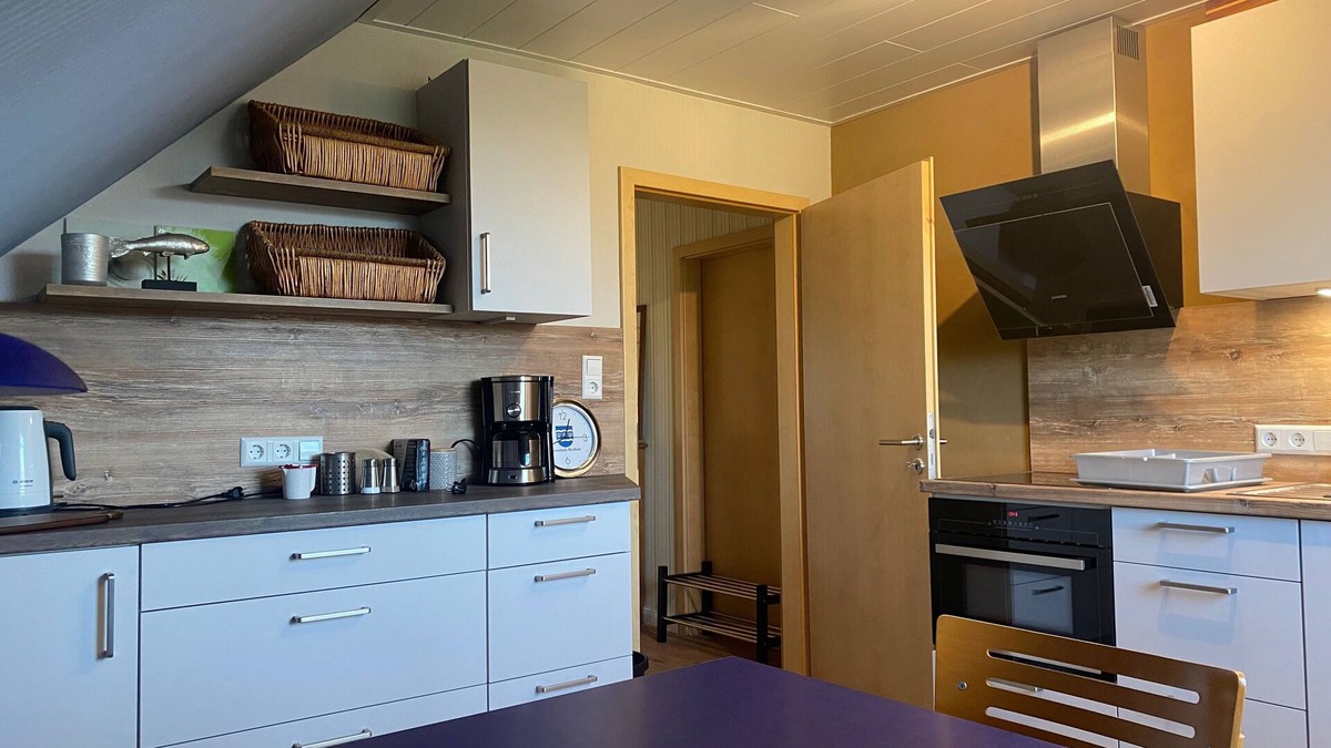 Breiholz Apartment | Vacation apartment/apartment for 3 guests with 70m² in Breiholz (160443)