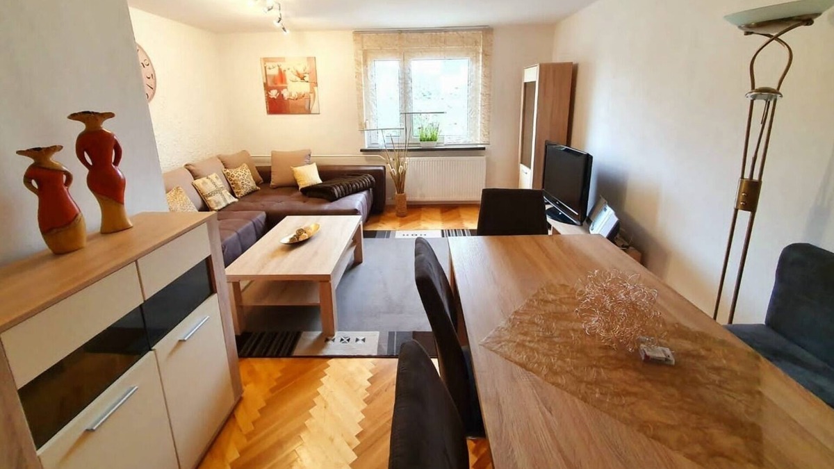 Hohndorf Apartment | Vacation apartment/apartment for 6 guests with 75m² in Hohndorf (295837)