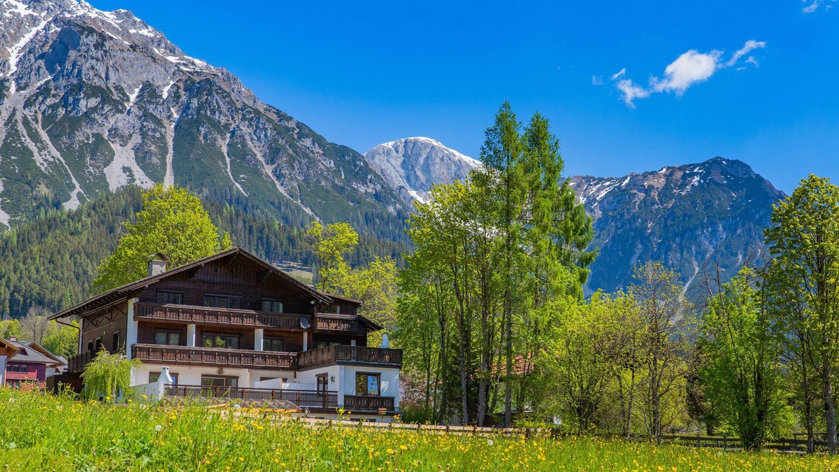 Ramsau am Dachstein Apartment | Vacation apartment/apartment for 4 guests with 47m² in Ramsau (152925)