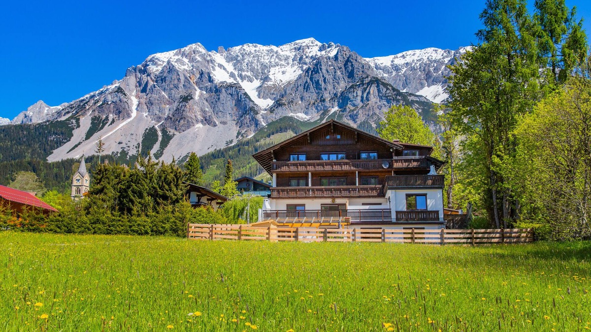 Ramsau am Dachstein Apartment | Vacation apartment/apartment for 3 guests with 37m² in Ramsau (161315)