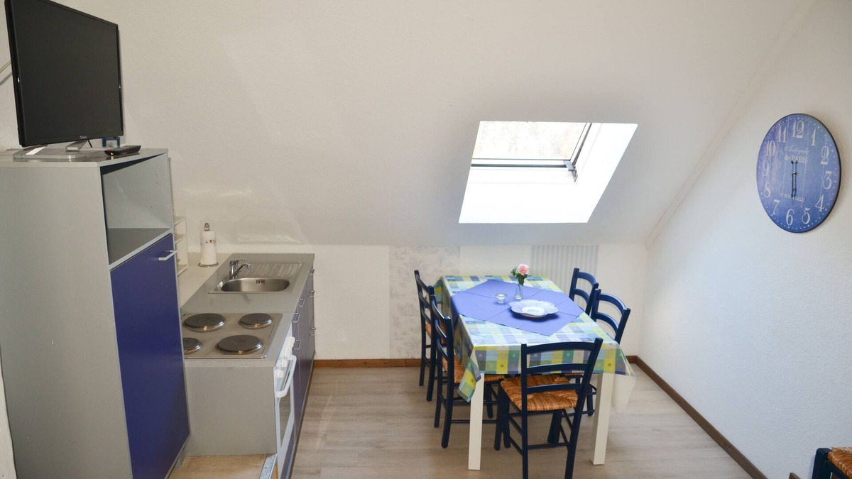 Merzen Apartment | Vacation apartment/apartment for 9 guests with 48m² in Merzen (121130)