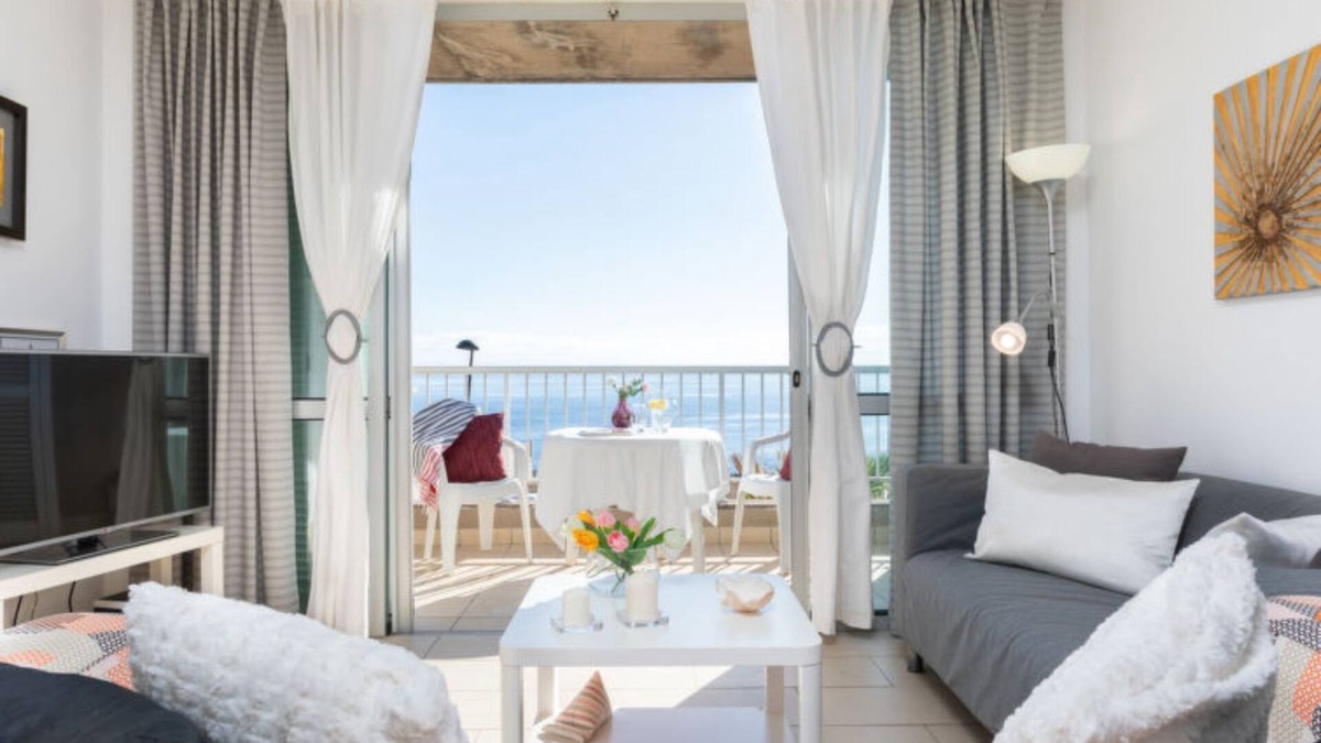 Poris de Abona Apartment | Vacation Apartment Arenas del Porís with Sea View and Shared Pool