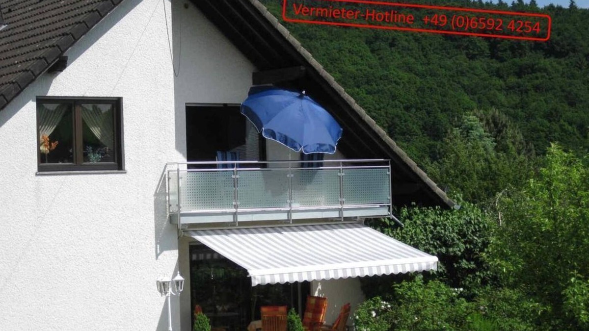 Rengen Apartment | Vacation apartment Bruhn - 3-bed vacation apartment with shower/WC, 2 bedrooms