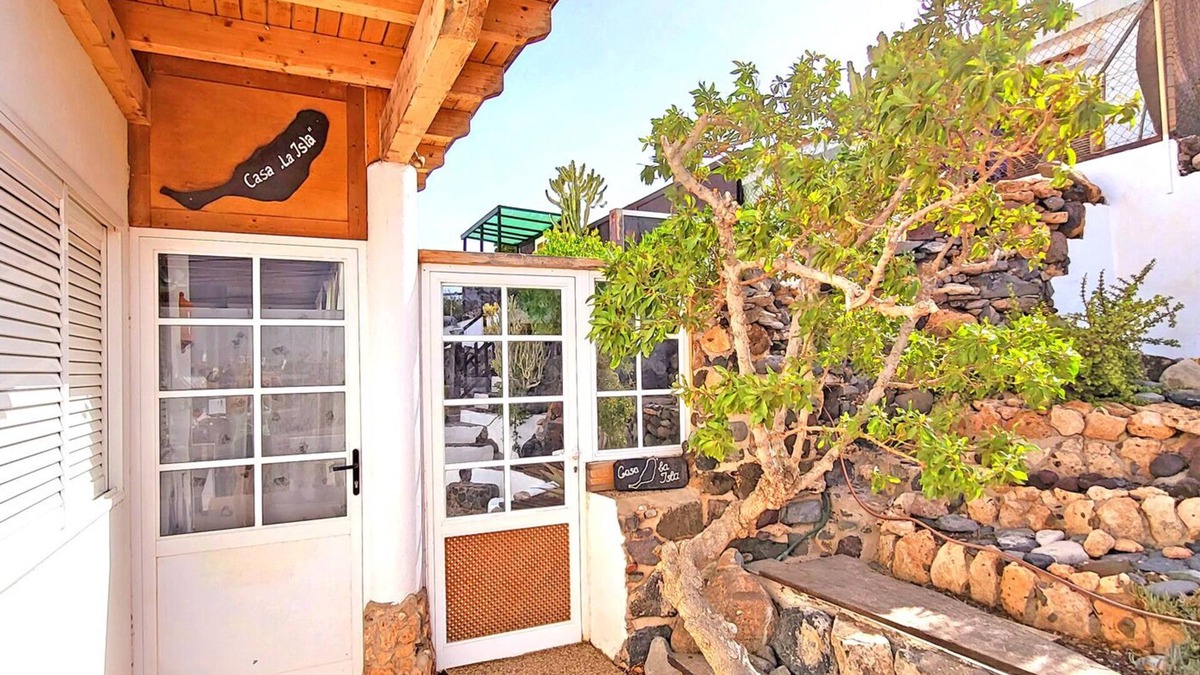 Tarajalejo Apartment | Vacation apartment CASA LA ISLA, Tarajalejo, fiber optic internet