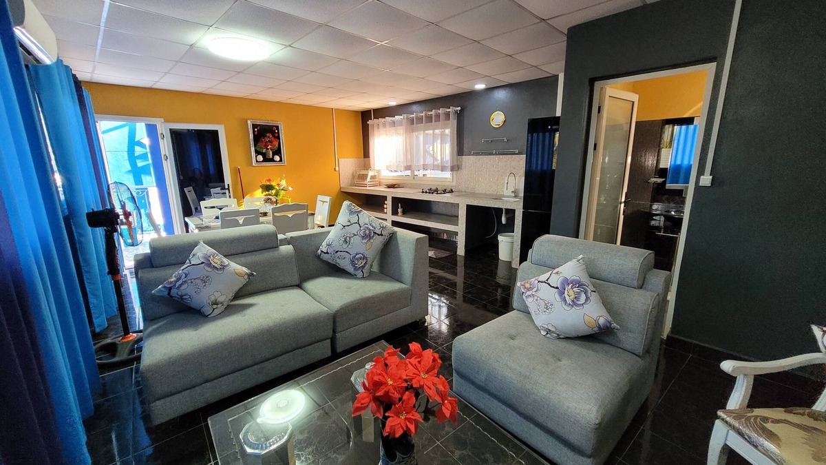 Nosy Tanihely Apartment | Vacation apartment close to all amenities in Ambtoaloaka