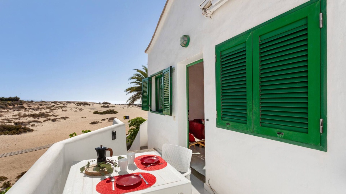Los Lagos Apartment | Vacation Apartment 'Cotillo Lagoons' with Sea View, Private Terrace and Wi-Fi