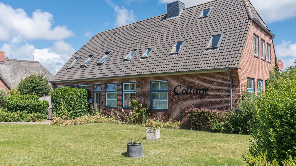 Nebel Apartment | Vacation Apartment "Cottage am Watt" at the Tidal Flats with Wi-Fi and Terrace