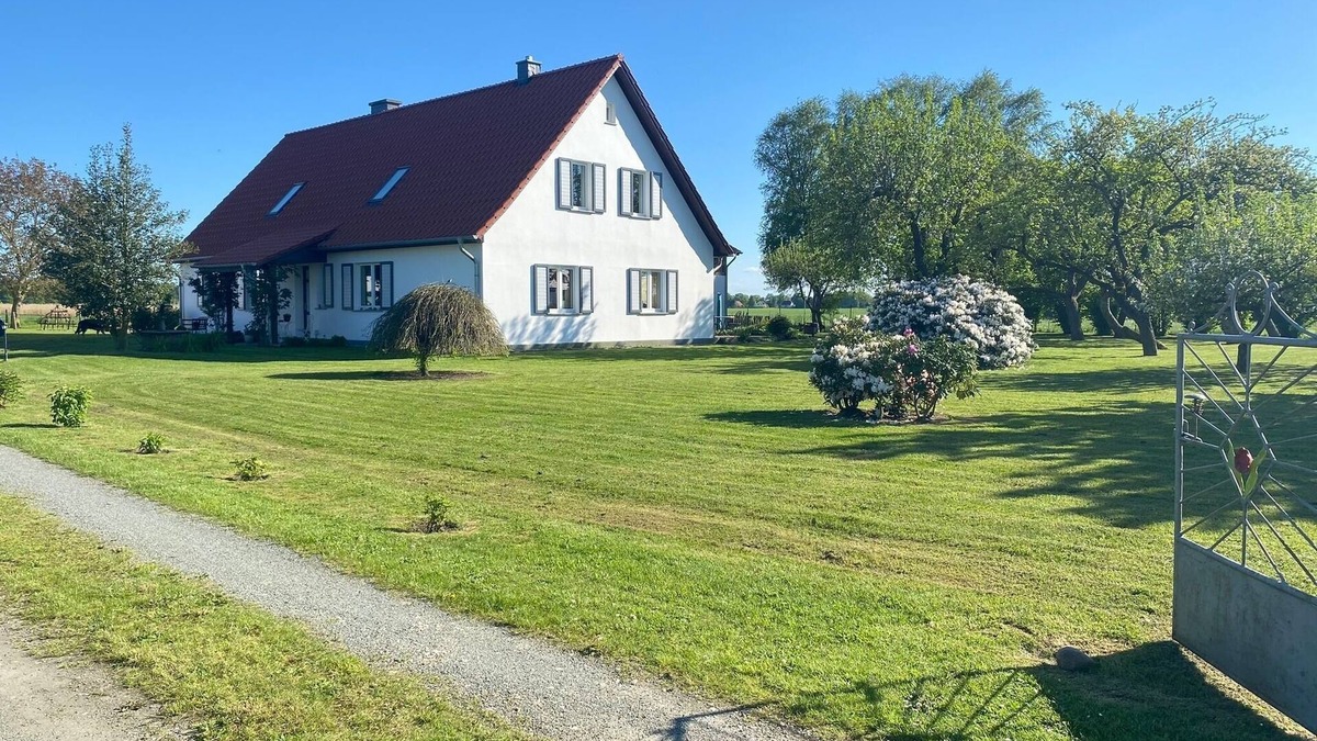 Ahrenshagen-Daskow Apartment | Vacation apartment/apartment for 5 guests with 70m² in Ahrenshagen (264690)