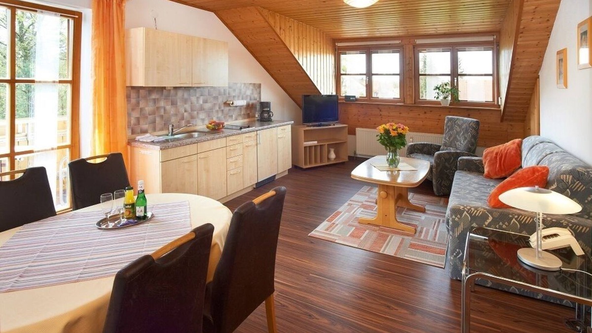 Bad Goegging Apartment | Vacation apartment no. 7/48 sqm, with spacious balcony
