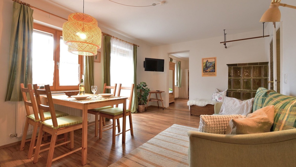 Brannenburg Apartment | Vacation apartment Kaiserblick 57sqm on the first floor