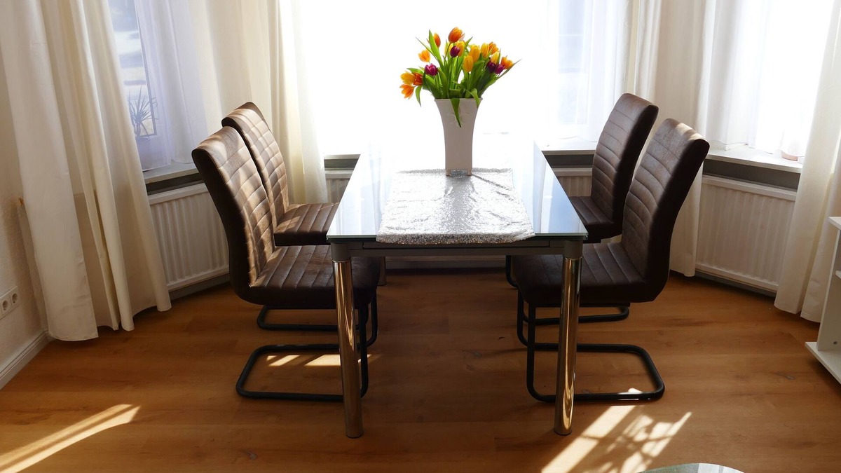 Brunsbuttel Apartment | Vacation apartment/apartment for 4 guests with 70m² in Brunsbüttel (273330)