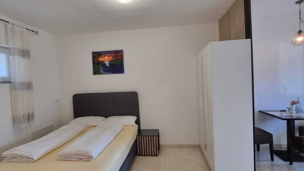 Coppenbrugge House | Vacation apartment Selo B
