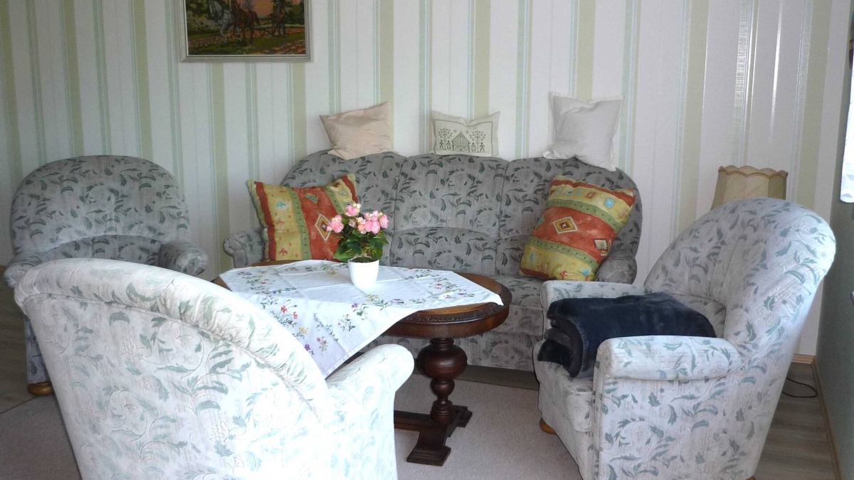 Oxlund Apartment | Vacation apartment 2 - Ferienhof Petersen: Vacation in the inland