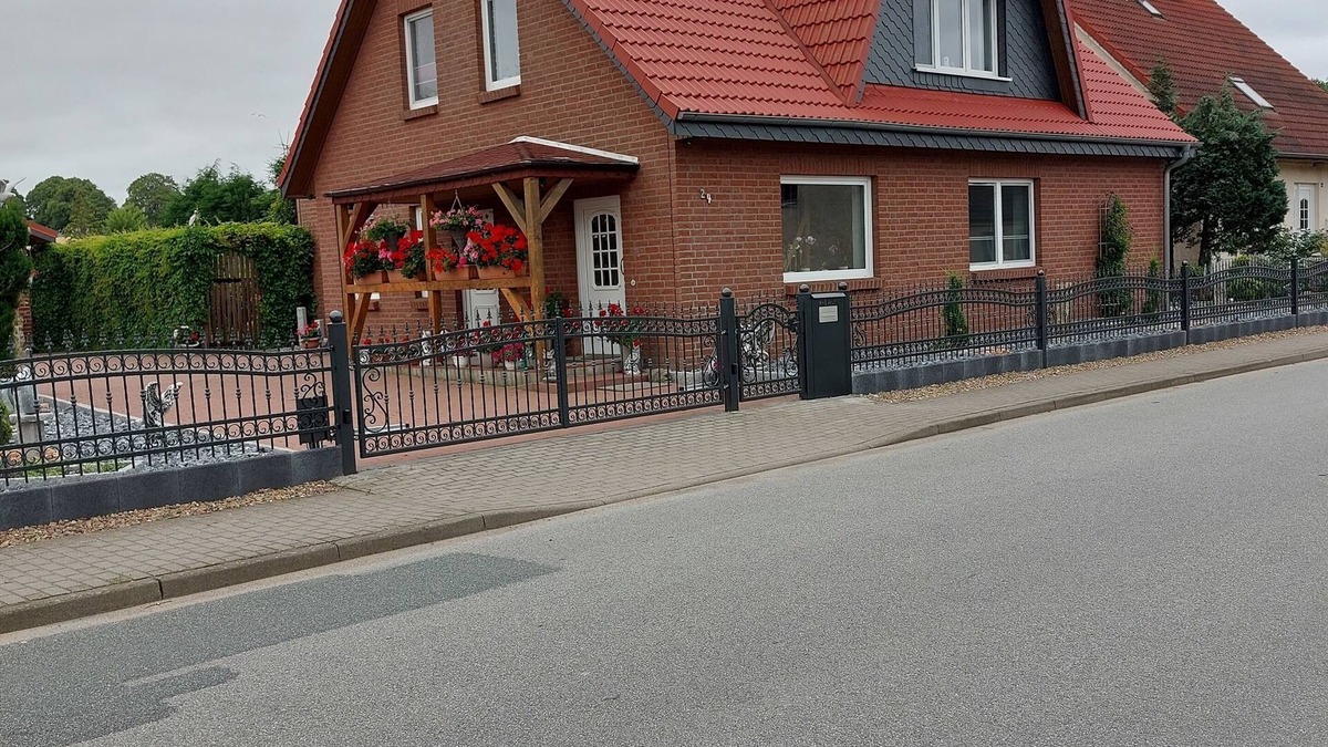 Krusenhagen Apartment | Vacation apartment/apartment for 4 guests with 104m² in Krusenhagen (73138)