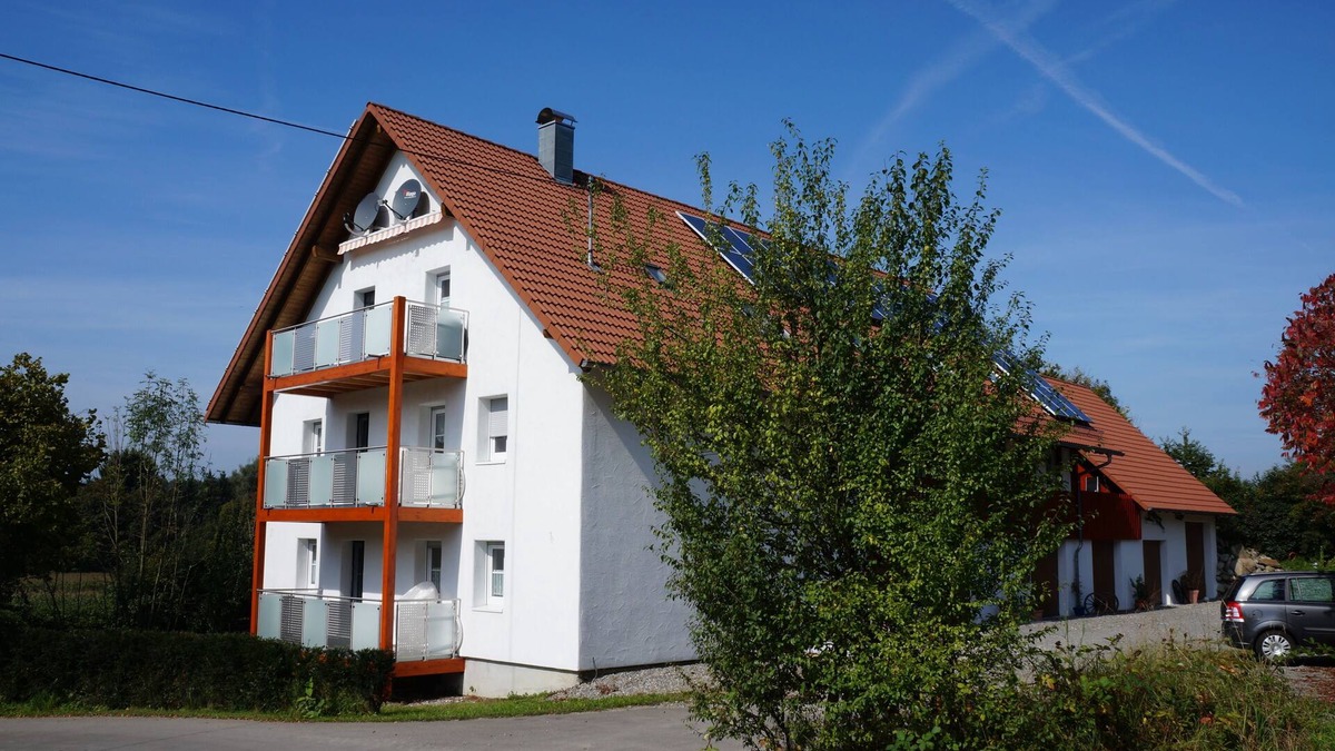 Meckenbeuren Apartment | Vacation apartment/apartment for 6 guests with 70m² in Meckenbeuren (165765)