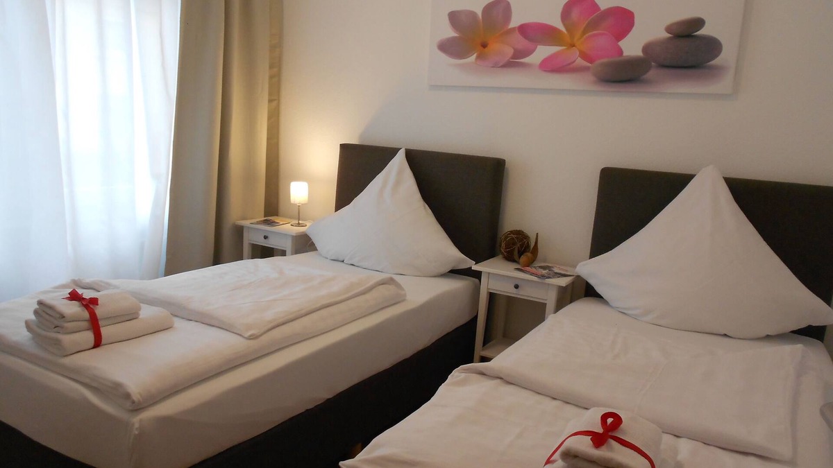 Halberg Apartment | Vacation apartment/apartment for 6 guests with 85m² in Saarbrücken (271947)
