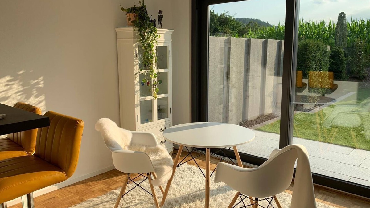 Steisslingen Apartment | Vacation apartment with separate entrance
