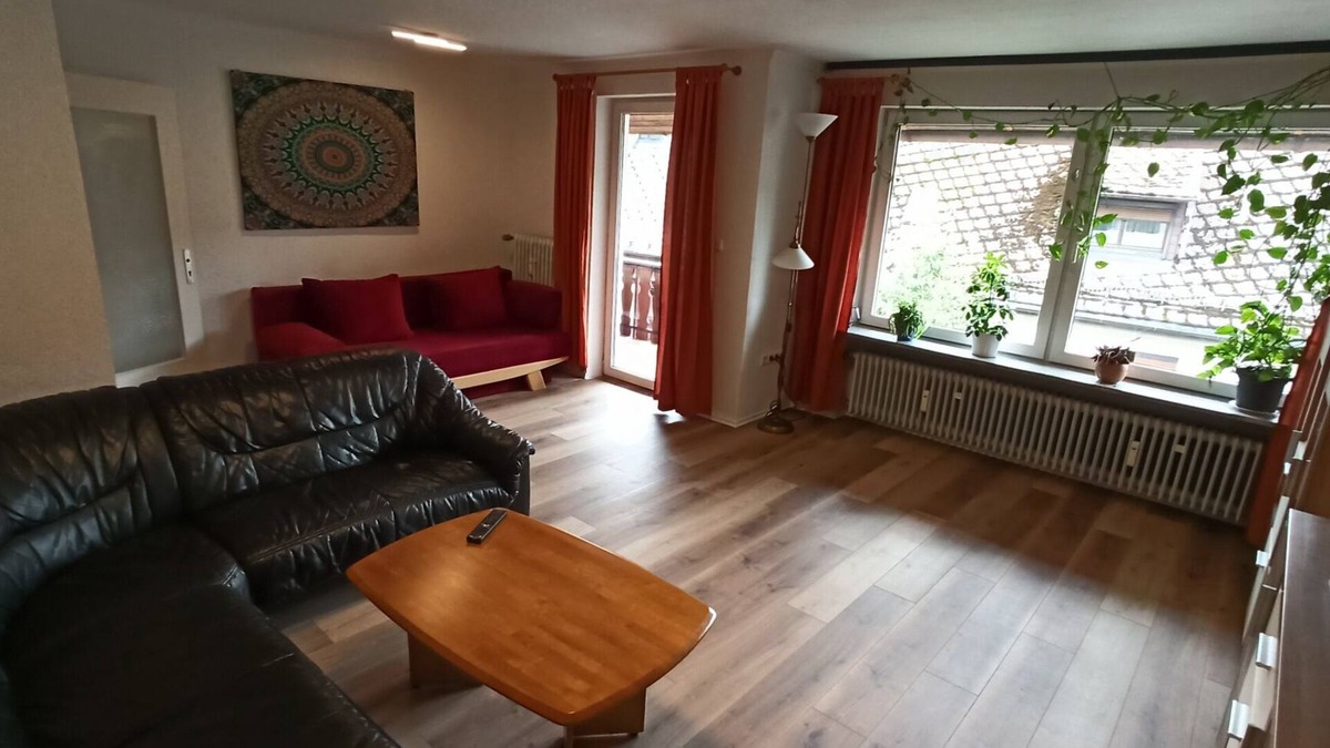 Steinwiesen Apartment | Vacation apartment 90sqm with large covered balcony