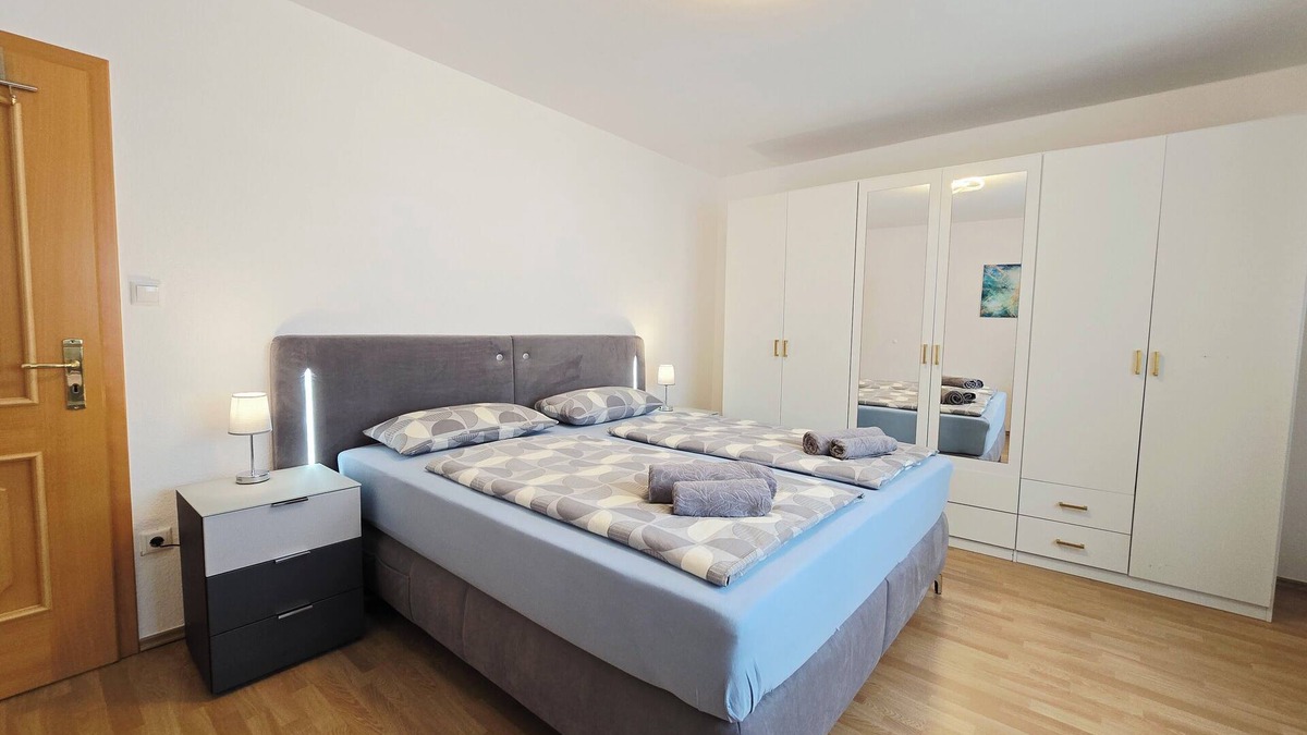 Weilerswist Apartment | Vacation apartment 1 - near Phantasialand, Cologne, Bonn, Brühl
