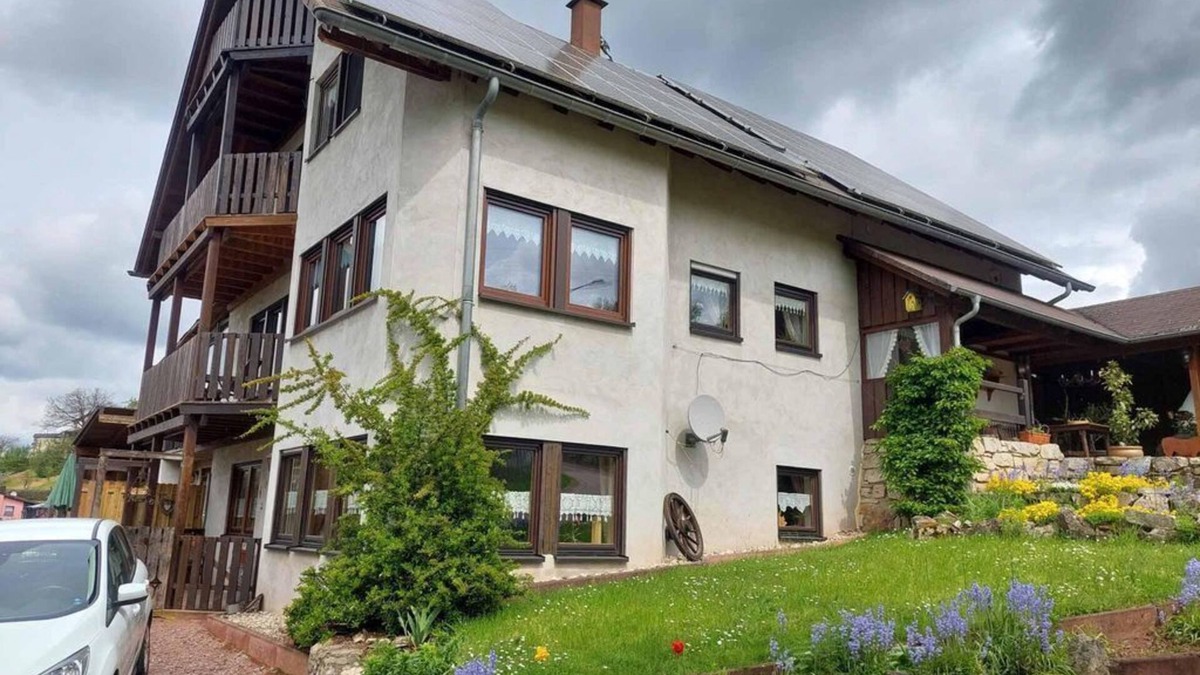 Wadern Apartment | Vacation apartment Eisbach Lamas - apartment/flat, shower, WC, terrace