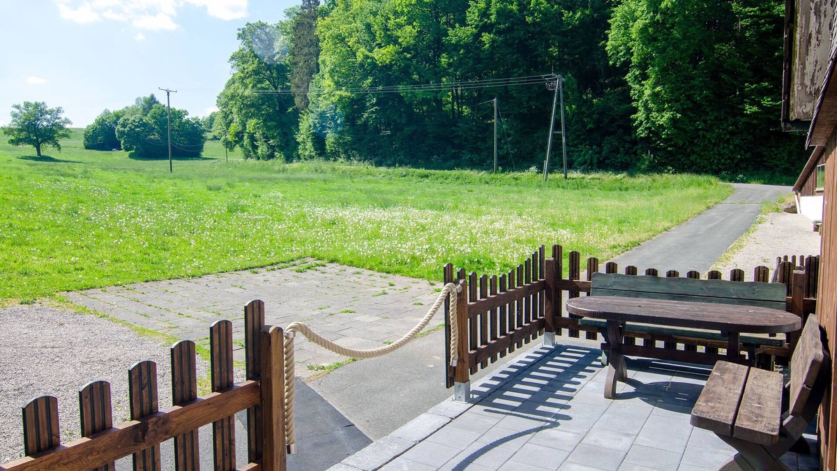 Melbecke Apartment | Vacation apartment Ferienwohnung Waldblick - relaxation in the historic farmhous