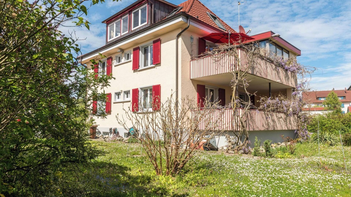 Stockach Apartment | Vacation Apartment "Flair Orchidee" with Balcony, Shared Garden & Sauna