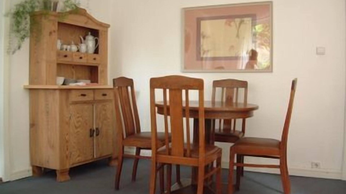 Blasewitz Apartment | Vacation apartment for 2 to 5 people (approx. 75 m2) on the garden floor