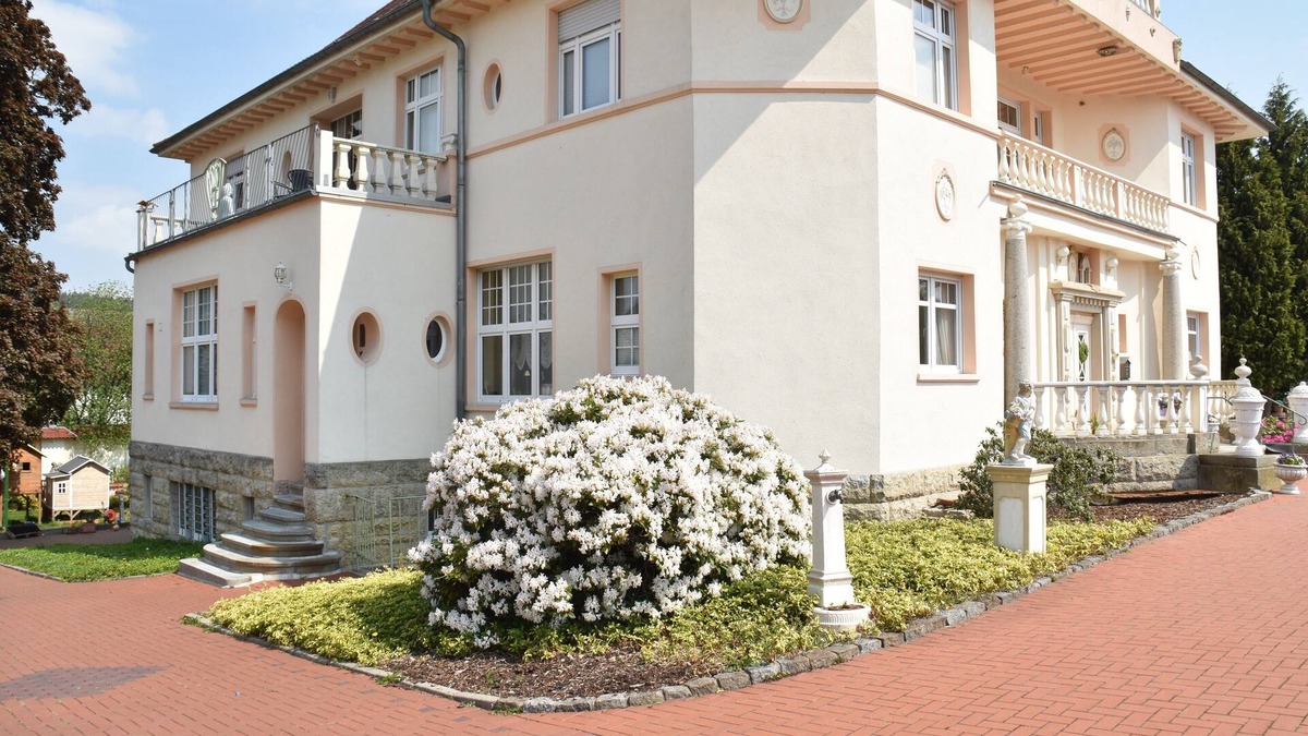 Wilthen Apartment | Vacation apartment "Fritz" in the Villa Hünlich with a rondel view of Upper Lusatia