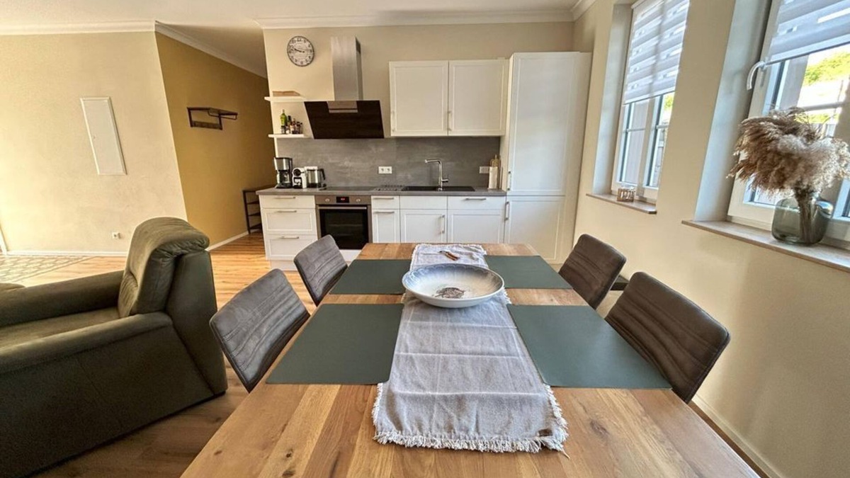 Mettlach Apartment | Vacation apartment Gelber Bellefleur - Holiday home in the Saarschleifenland