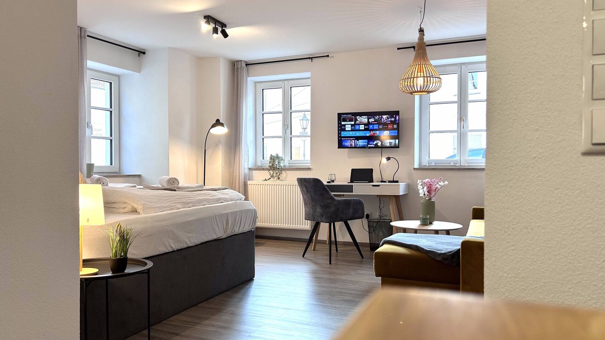 Abensberg Apartment | Vacation apartment Goltan in Abensberg - Center - Terrace - Business