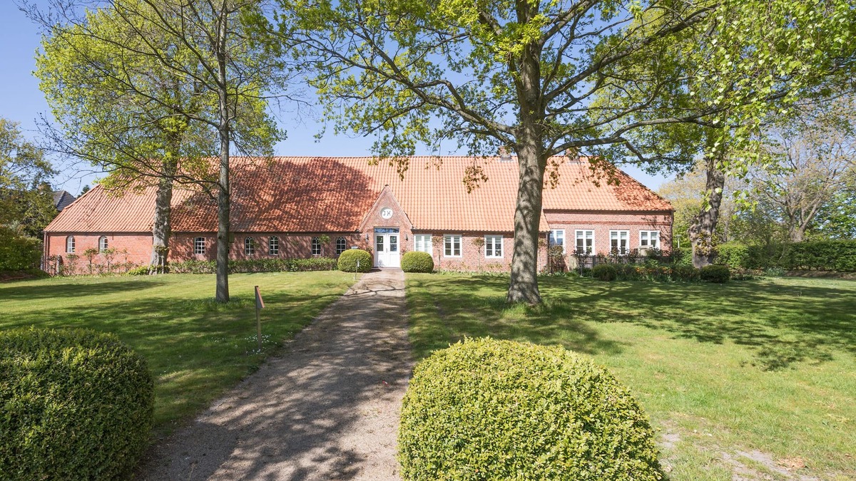 Rodemis Apartment | Vacation apartment Hof Angelbur in Husum for up to 2 people