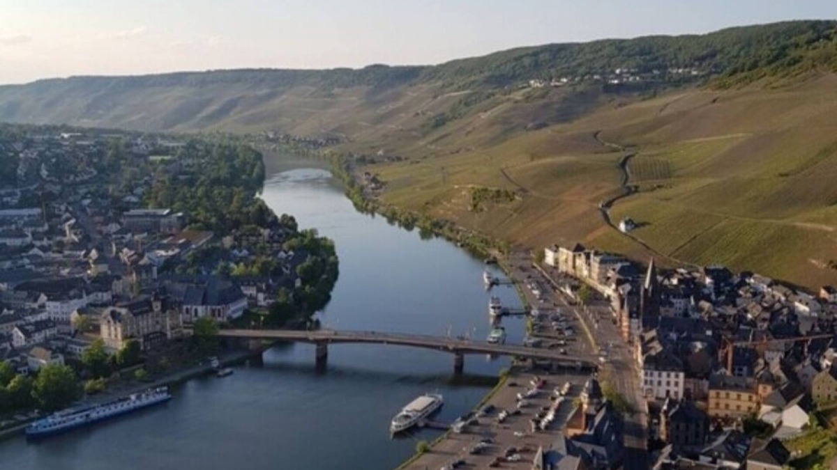 Bernkastel-Wittlich District Apartment | Vacation apartment in prime location on the Moselle with balcony & garden.