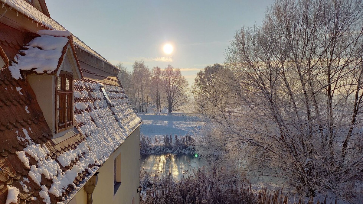 Plessa Apartment | Vacation apartment in a historic watermill with plenty of open space
